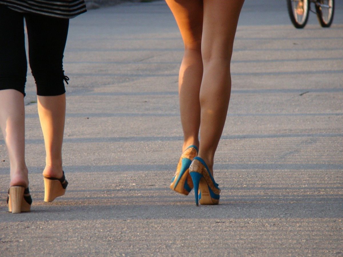 legs-194676_1280-1200x900.jpg